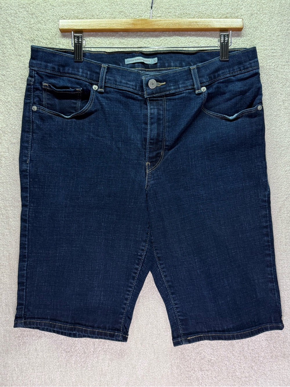Levi's Men's Denim Jean Shorts Waist 32 Dark Wash Blue Jorts